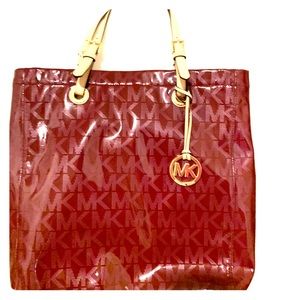 Classic MK tote with leather handles.